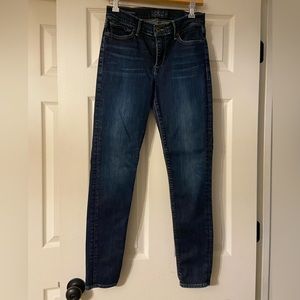 Lucky Brand skinny jeans size 4/27